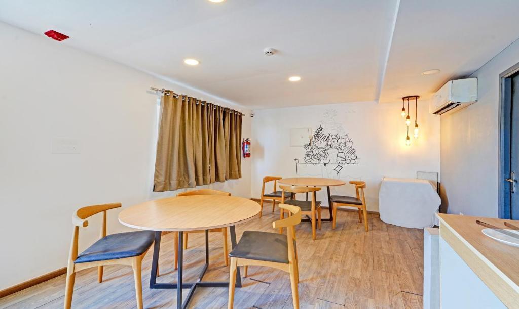 Пудучерри: Treebo Trend Imperial Stay