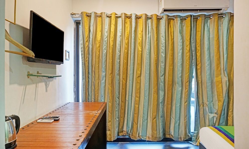 Пуна: The Elite Suites