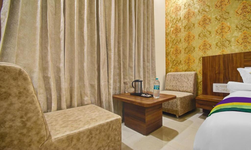 Пушкар: Treebo Premium Royal Amar With Mountain View,  2 Km From Pushkar Lake
