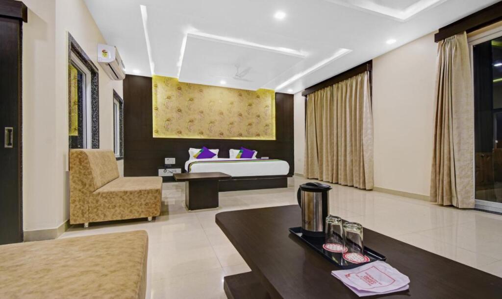 Пушкар: Treebo Premium Royal Amar With Mountain View,  2 Km From Pushkar Lake
