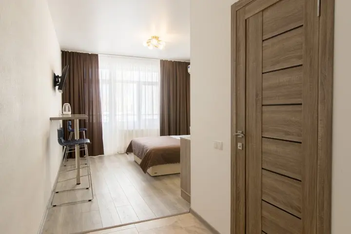 Прибрежное (Сакский район): Iguana Guest House