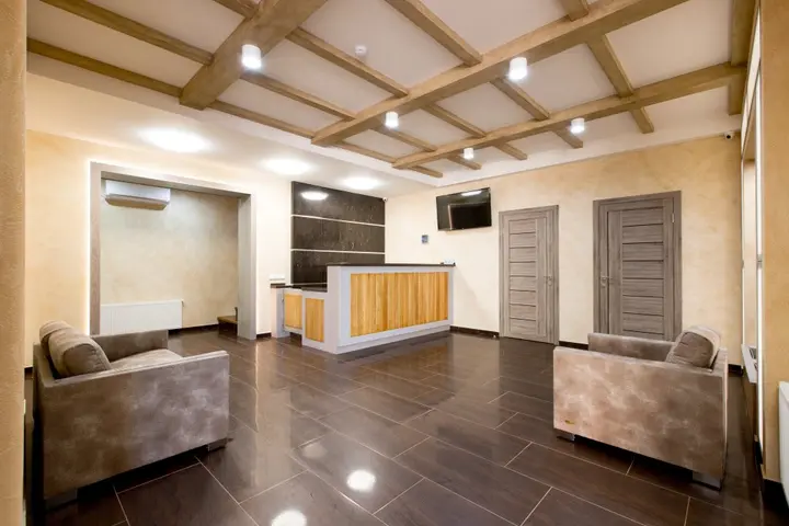 Прибрежное (Сакский район): Iguana Guest House