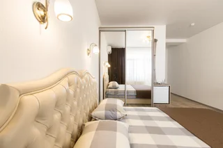 Прибрежное (Сакский район): Iguana Guest House