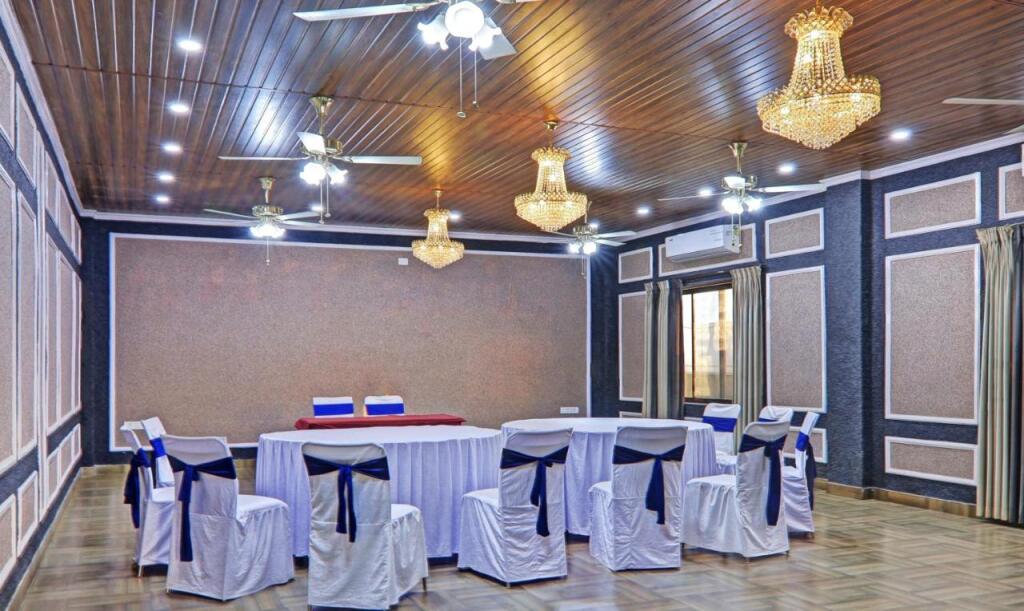 Ранчи: Treebo Raj Inn Lalpur