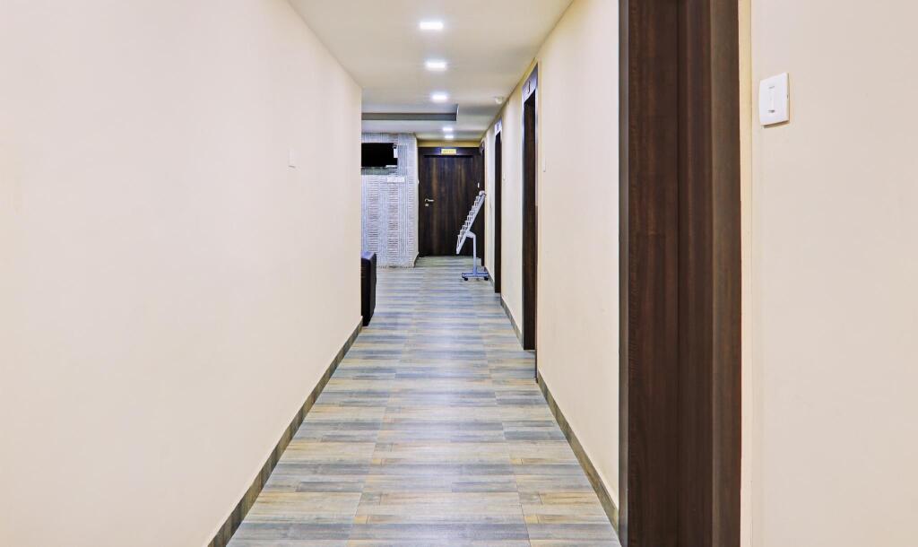 Ранчи: Treebo Raj Inn Lalpur