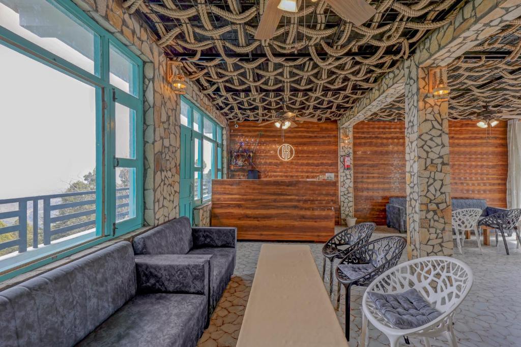 Раникхет: Treebo Trend Kasar Inn With Mountain View