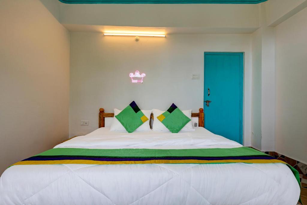 Раникхет: Treebo Trend Kasar Inn With Mountain View
