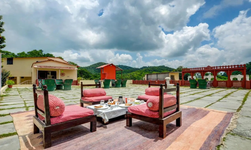 Садри: Treebo Kumbhal Castle, 2 Km From Kumbalgarh Fort