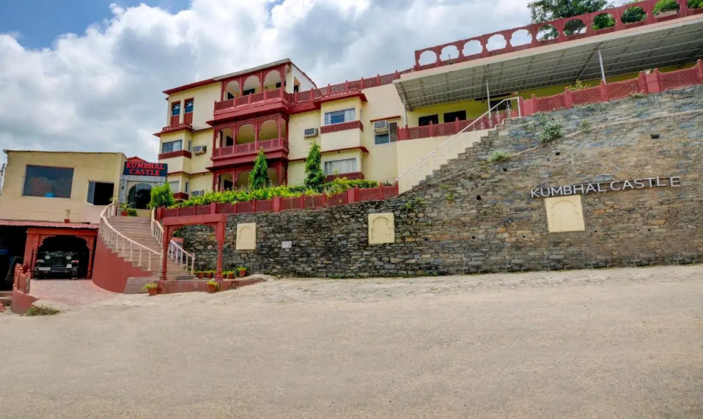 Садри: Treebo Kumbhal Castle, 2 Km From Kumbalgarh Fort