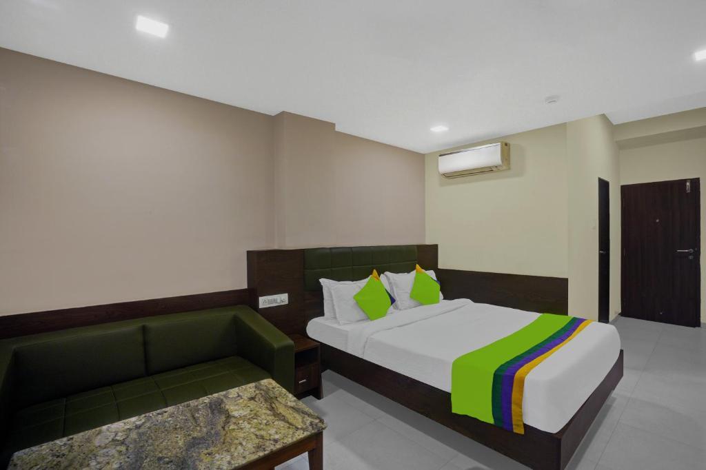 Сурат: Greenotel Rooms, Hazira, Surat