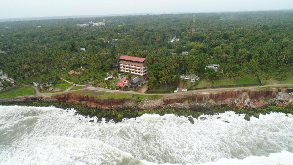 Эдава: Ashokam Resorts