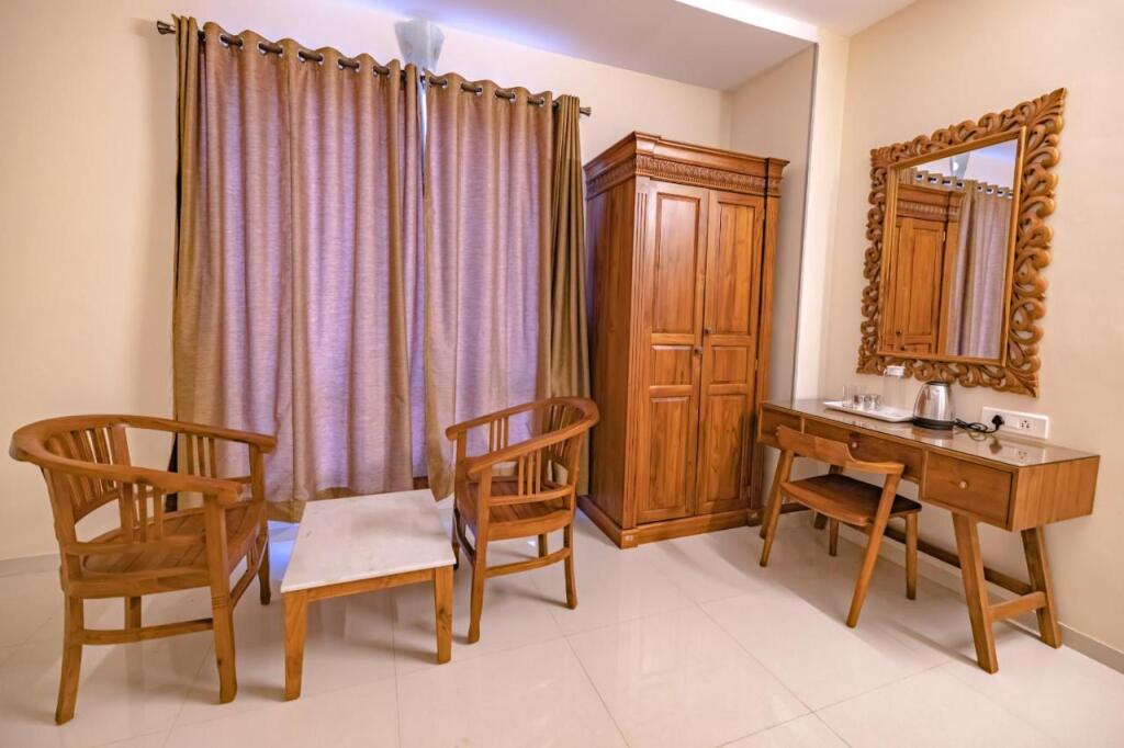 Гуммидипунди: Hotel SRM Grandeurs