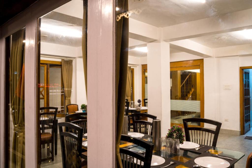 Гангток: Gangtok Central Rooms Near Mg marg