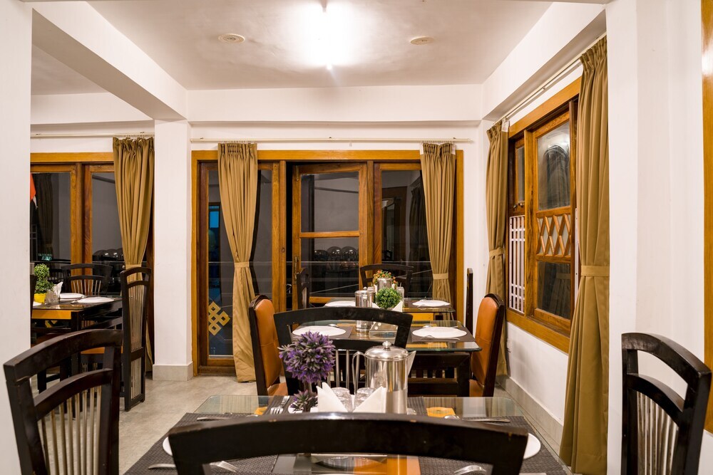 Гангток: Gangtok Central Rooms Near Mg marg