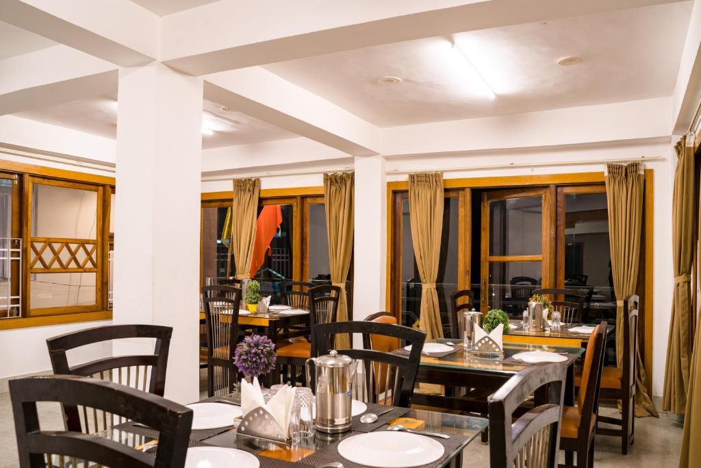 Гангток: Gangtok Central Rooms Near Mg marg