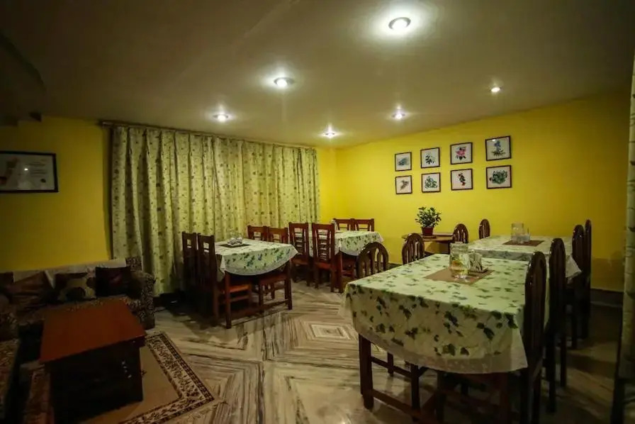 Гангток: The Shire  Homestay