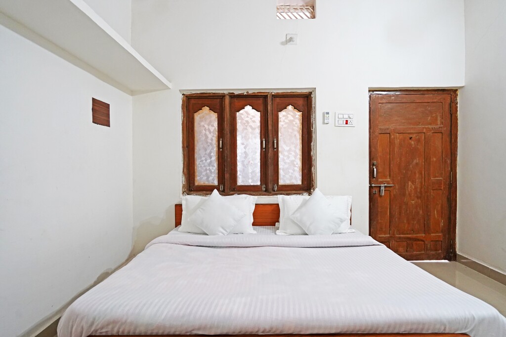 Гарудешвар: Oyo Home Unity Home Stay