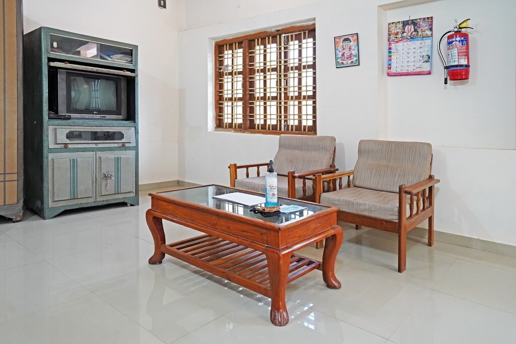 Гарудешвар: Oyo Home Unity Home Stay