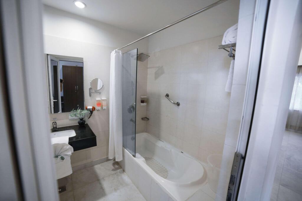 Гуруграм: Best Western Resort Country Club