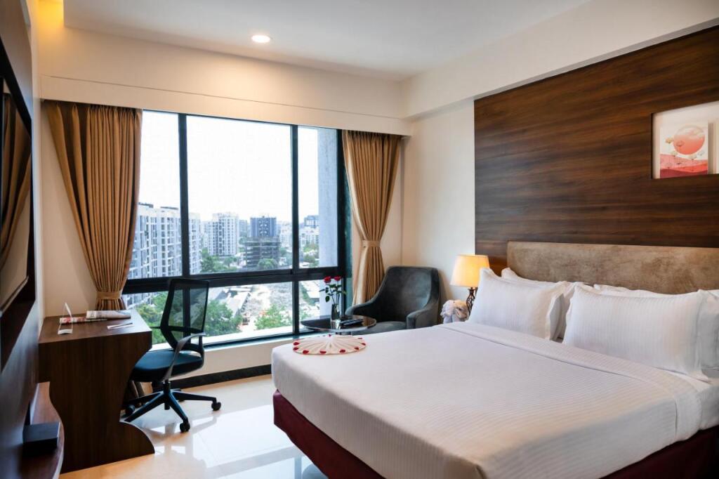 Вакад: Hotel Tip Top International Pune
