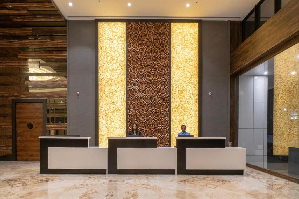 Вакад: Hotel Tip Top International Pune