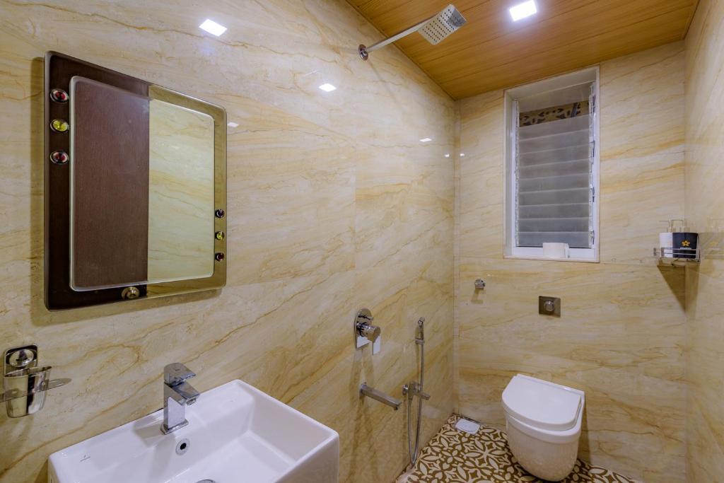 Хандала: Saffronstays Slate