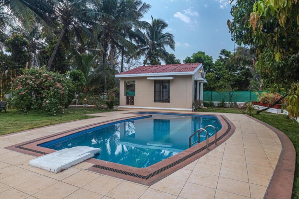 Киим: SaffronStays Serene Retreat, Alibaug