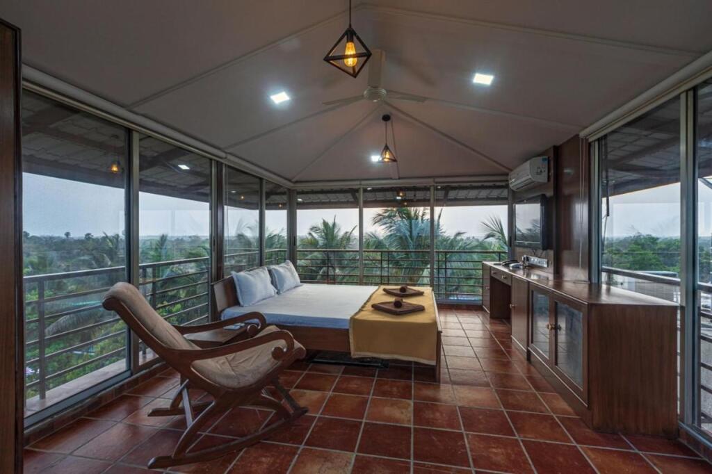 Киим: SaffronStays Serene Retreat, Alibaug