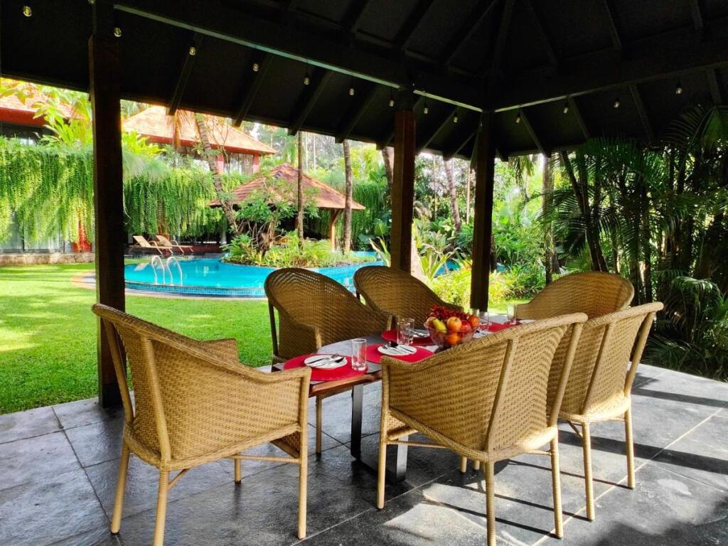 Киим: SaffronStays Kimaya, Alibaug