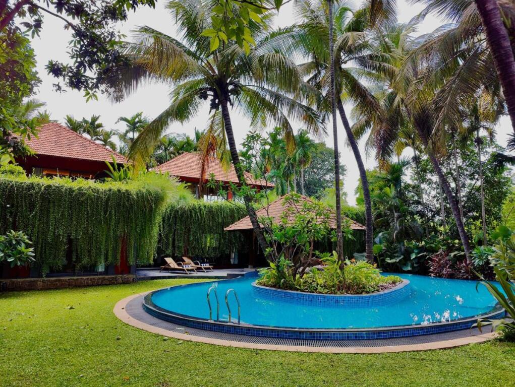 Киим: SaffronStays Kimaya, Alibaug