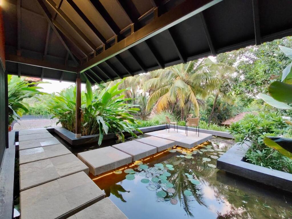 Киим: SaffronStays Kimaya, Alibaug
