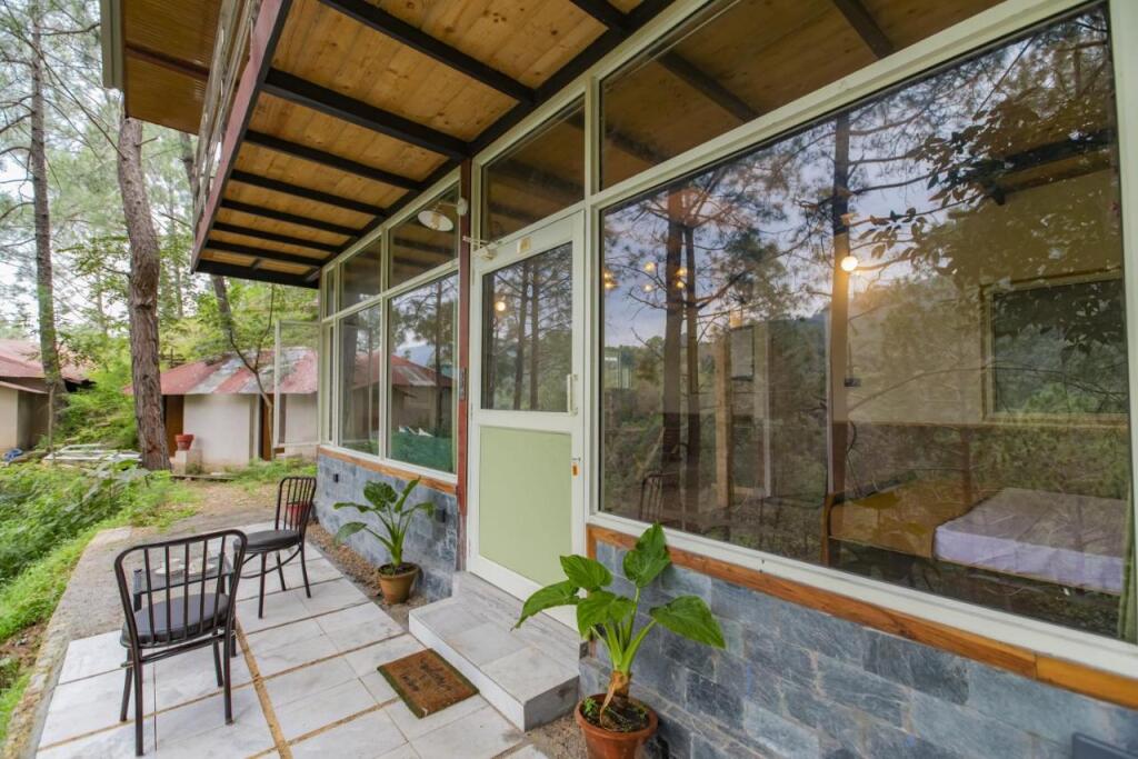 Куфри: Saffronstays Pinecone Cottages - Pet-Friendly Cottages Nestled In Pine And Oak Forest