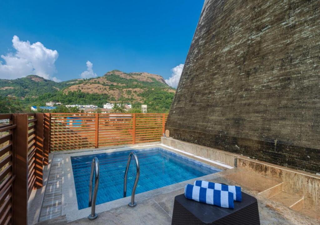 Лонавала: SaffronStays Urja