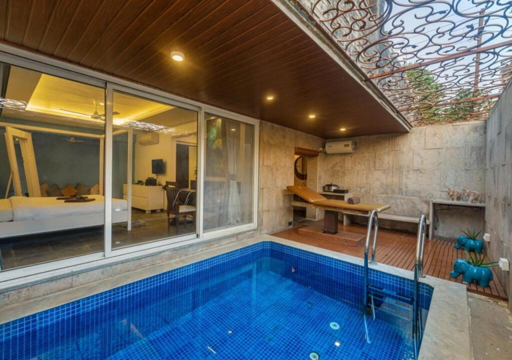 Лонавала: SaffronStays Urja