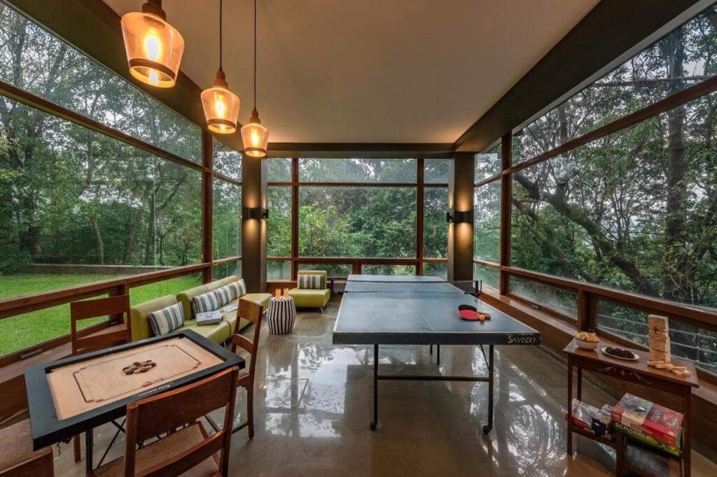 Лонавала: SaffronStays Odeon, Lonavala