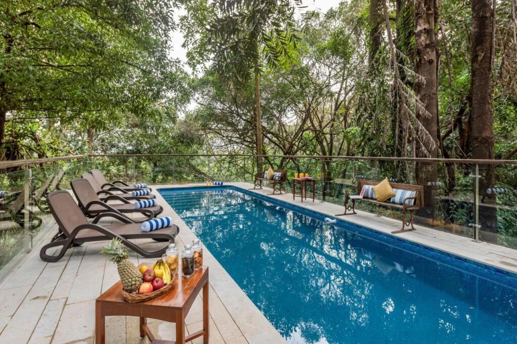 Лонавала: SaffronStays Odeon, Lonavala