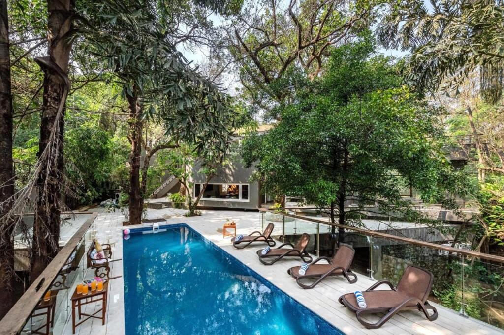 Лонавала: SaffronStays Odeon, Lonavala
