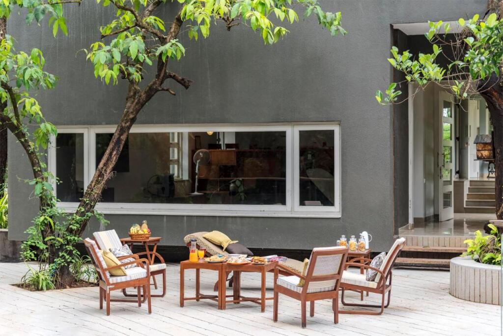 Лонавала: SaffronStays Odeon, Lonavala