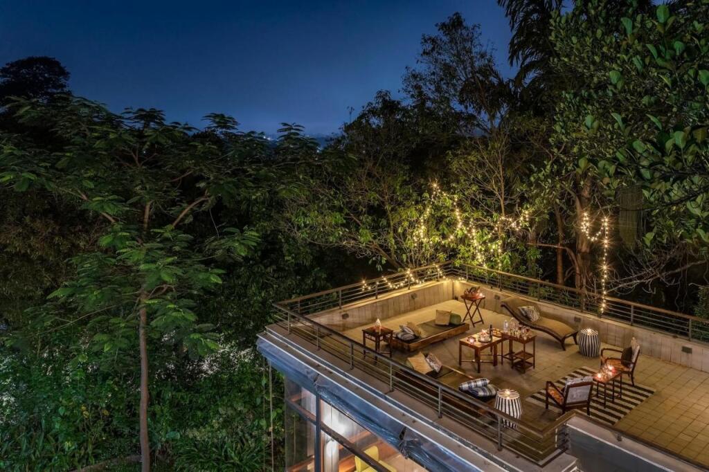 Лонавала: SaffronStays Odeon, Lonavala