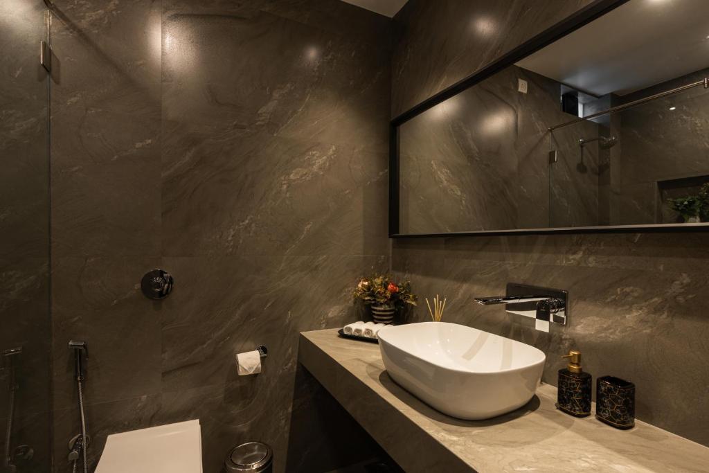Лонавала: Saffronstays Uno Crest, Lonavala