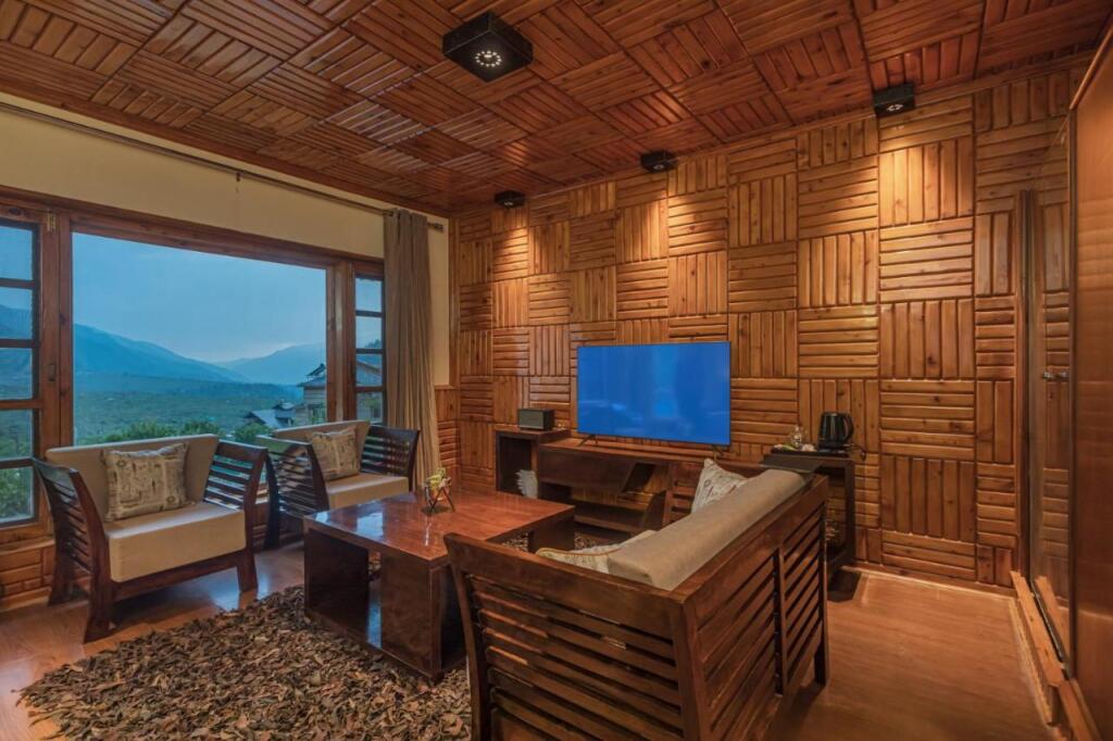 Манали: SaffronStays Monarch Manor, Manali - regal mansion with unique rooms near Mall Road