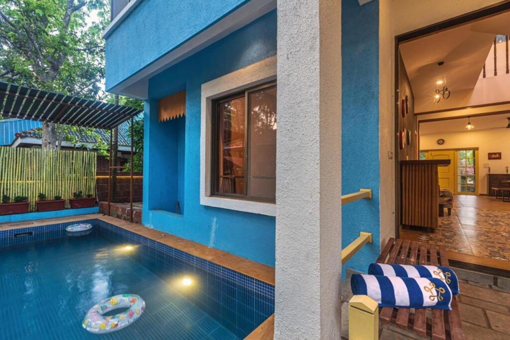 Пляж Мандва: SaffronStays Beach Blues Alibaug