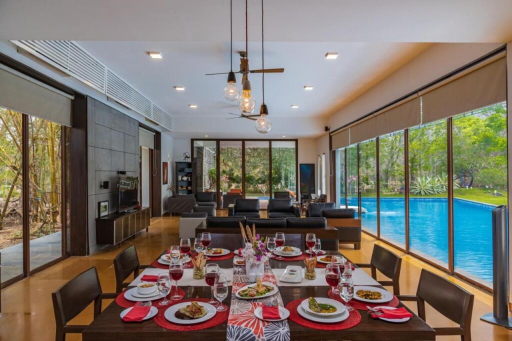 Пляж Мандва: Saffronstays Estella