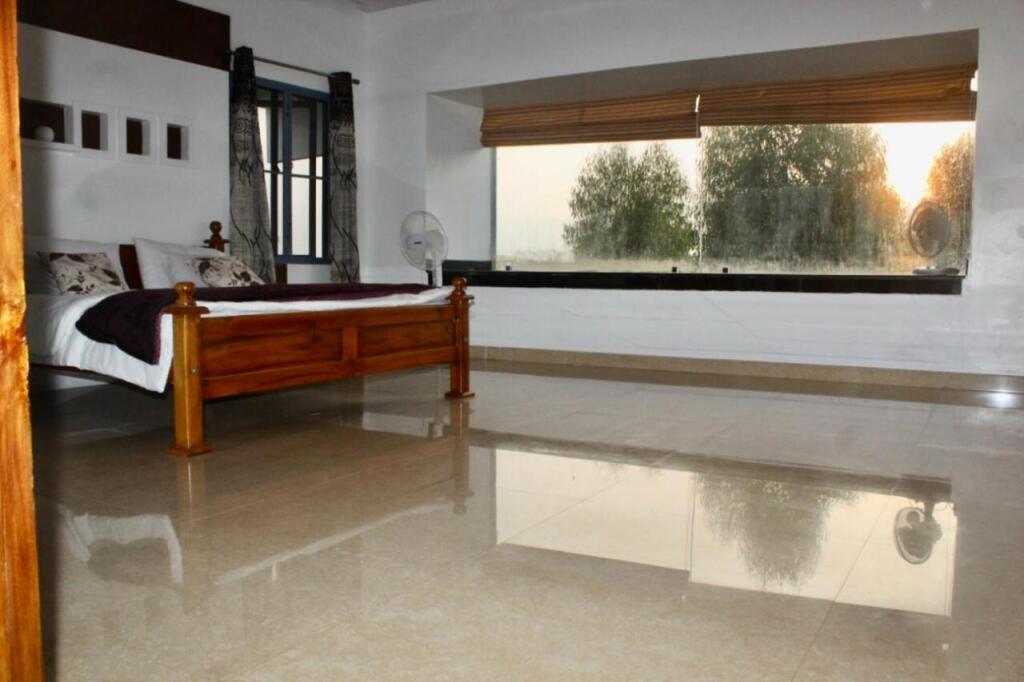 Велламундра: Saffronstays the Periaheights