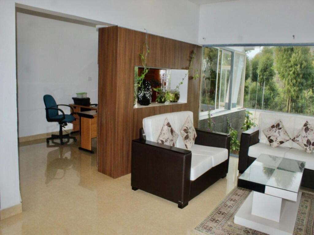 Велламундра: Saffronstays the Periaheights