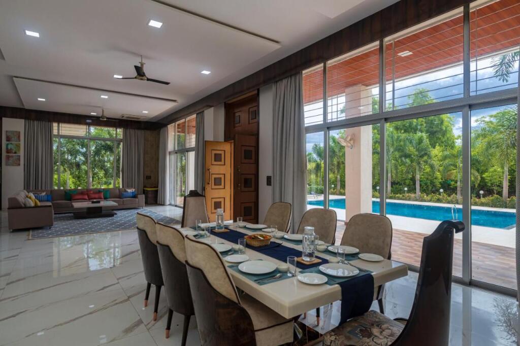 Матеран: Saffronstays Odyssey, Karjat