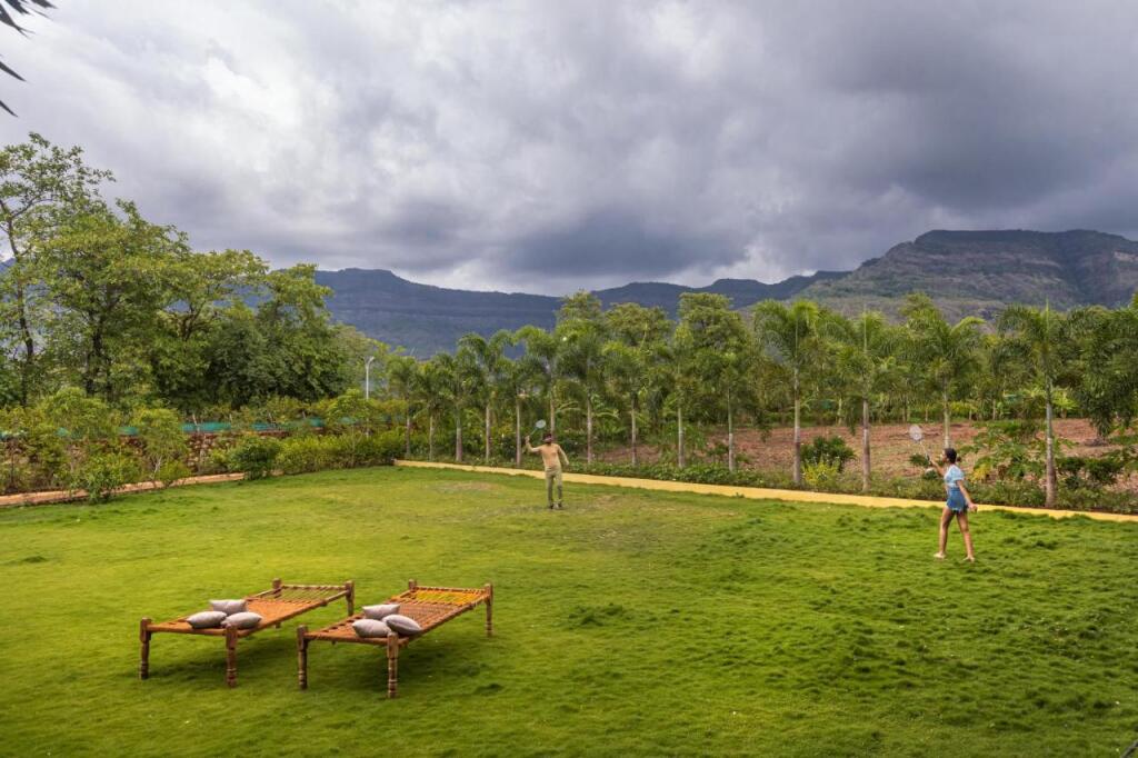 Матеран: Saffronstays Odyssey, Karjat