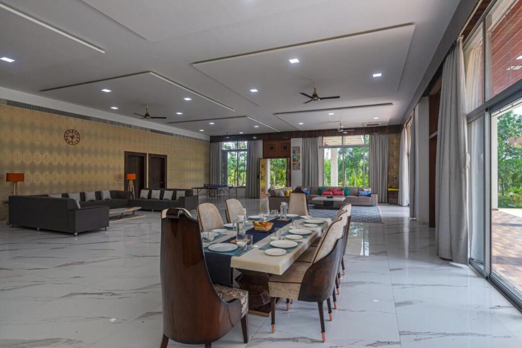 Матеран: Saffronstays Odyssey, Karjat