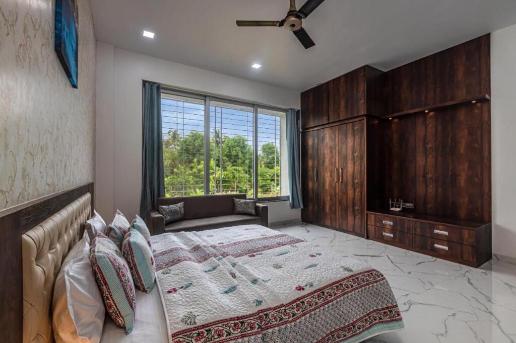 Матеран: Saffronstays Odyssey, Karjat