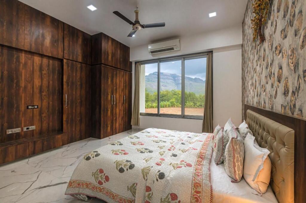 Матеран: Saffronstays Odyssey, Karjat